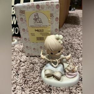 “Believe it or Knot, I love you”Precious Moments figurine